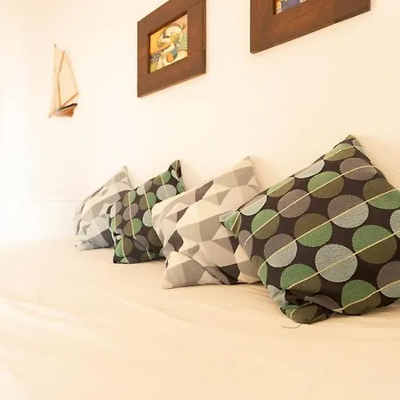 Surf- Com Vista O Oceano - By Smarthomes